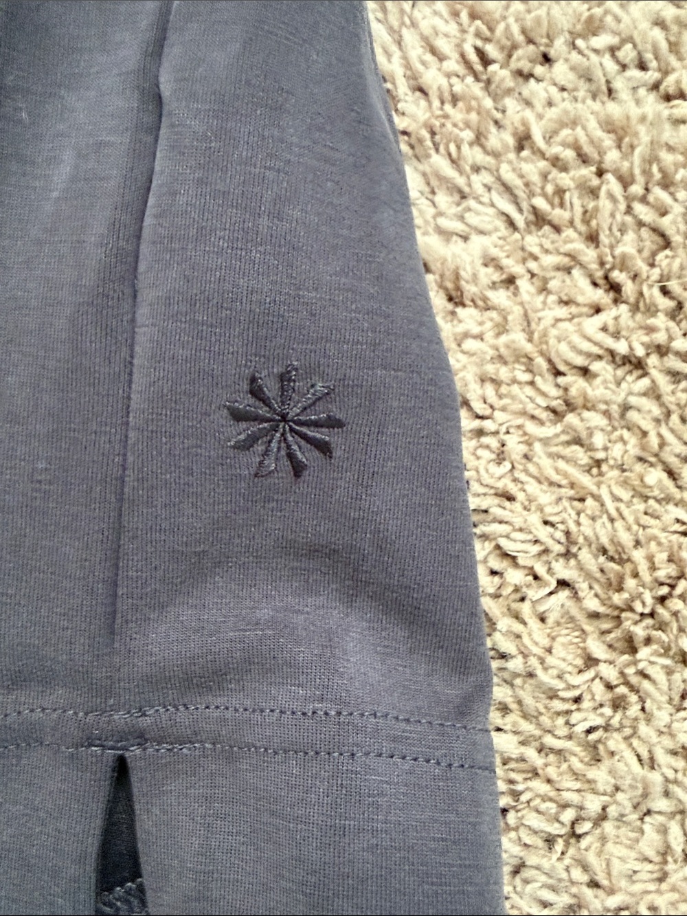 Athleta Men's Black Crewneck Sweatshirt - Long Sleeve Pullover - Picture 4 of 6
